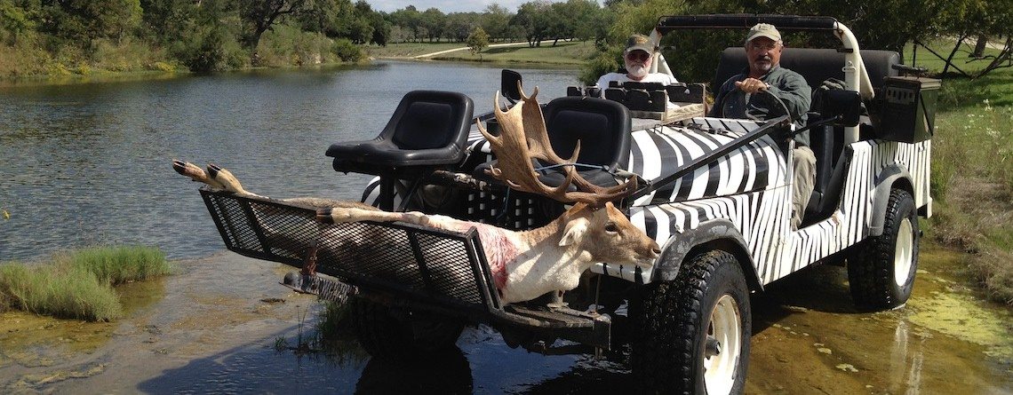 Enjoying the Safari Jeep on an Exotic Hunt at Shonto Ranch
