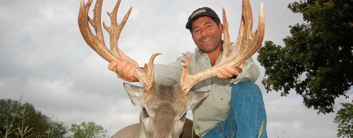 Trophy Whitetail Hunting in Texas